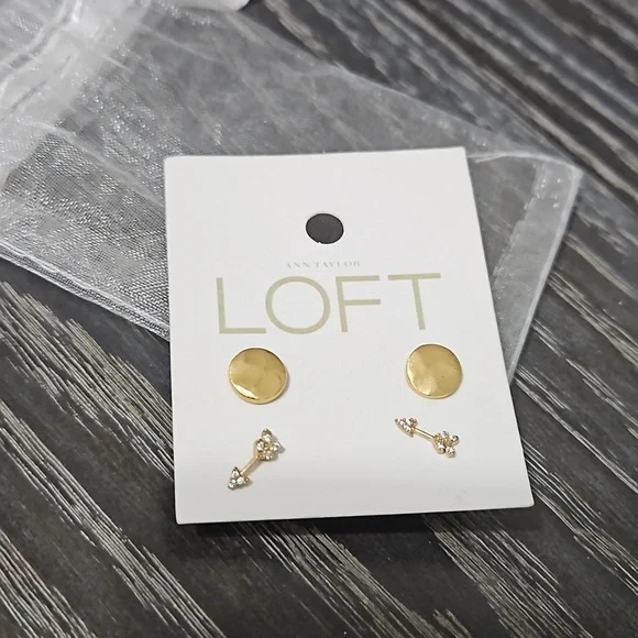 Loft 2 pairs of gold earrings - Picture 1 of 3